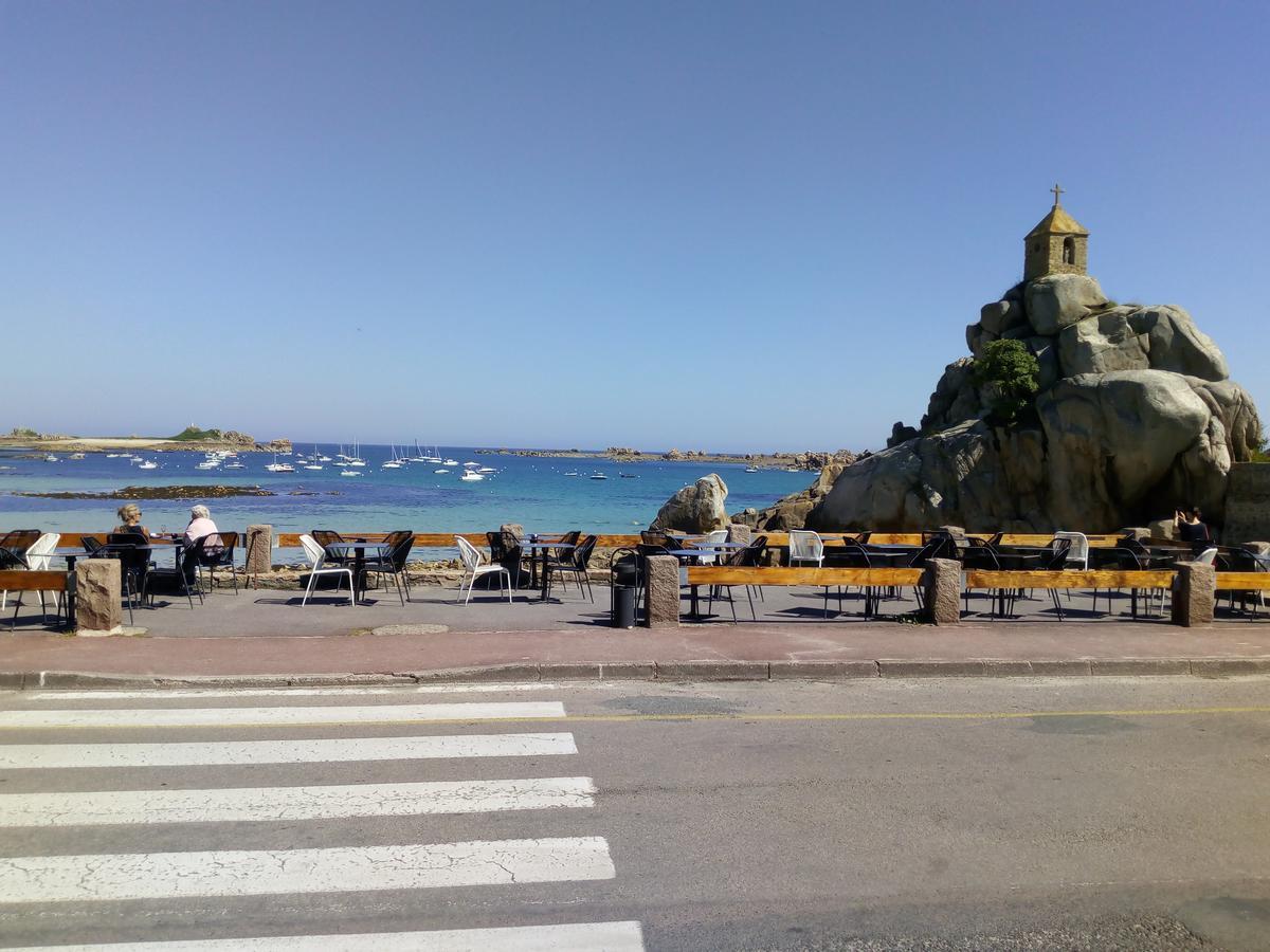 Grand Hotel De Port Blanc Penvénan Exteriör bild