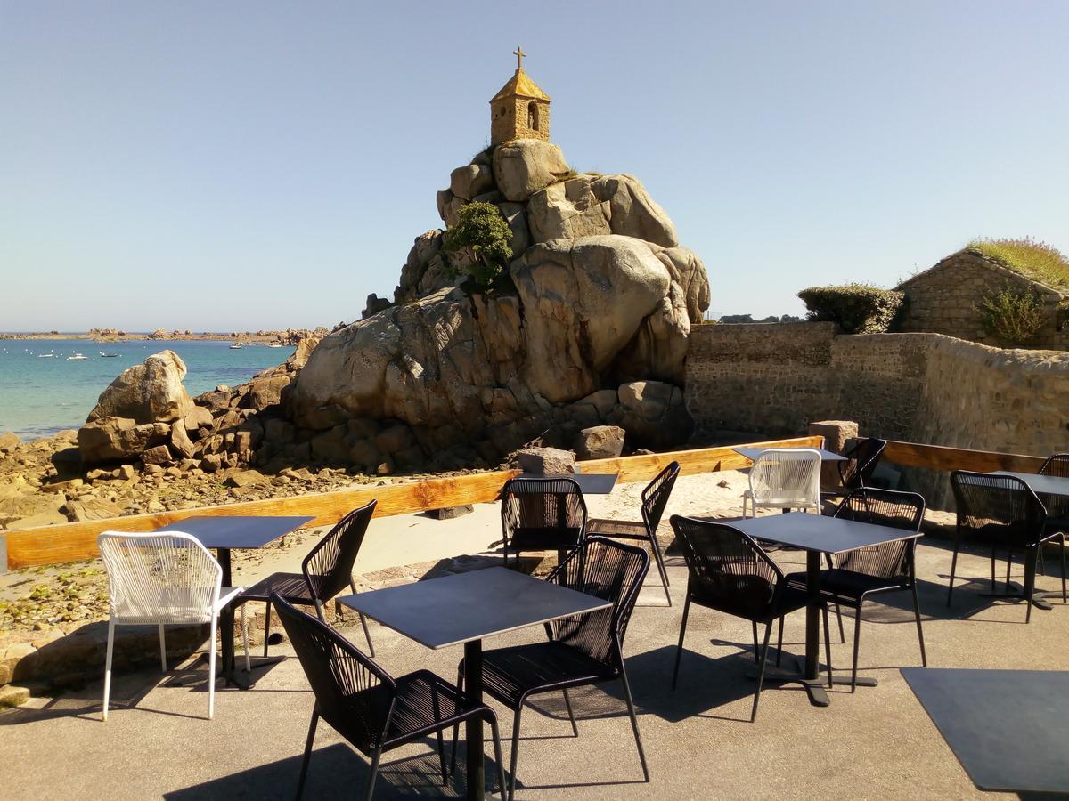 Grand Hotel De Port Blanc Penvénan Exteriör bild