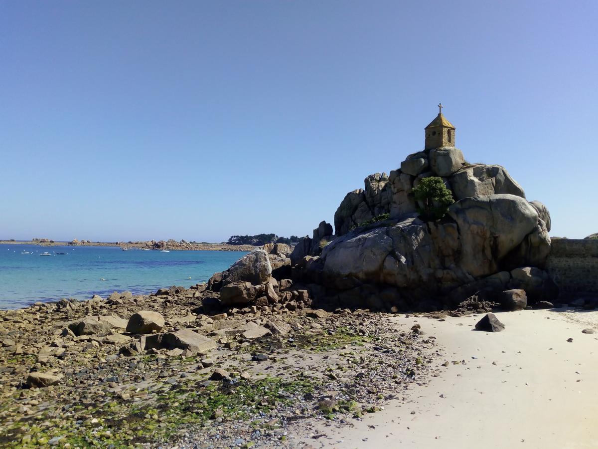 Grand Hotel De Port Blanc Penvénan Exteriör bild
